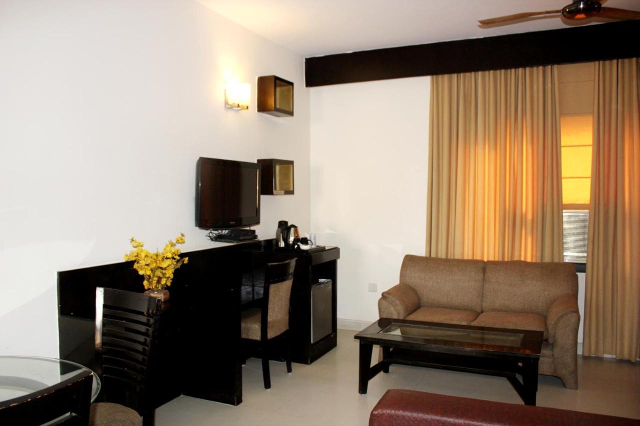 Aman Deluxe Hotel Új-Delhi Kültér fotó