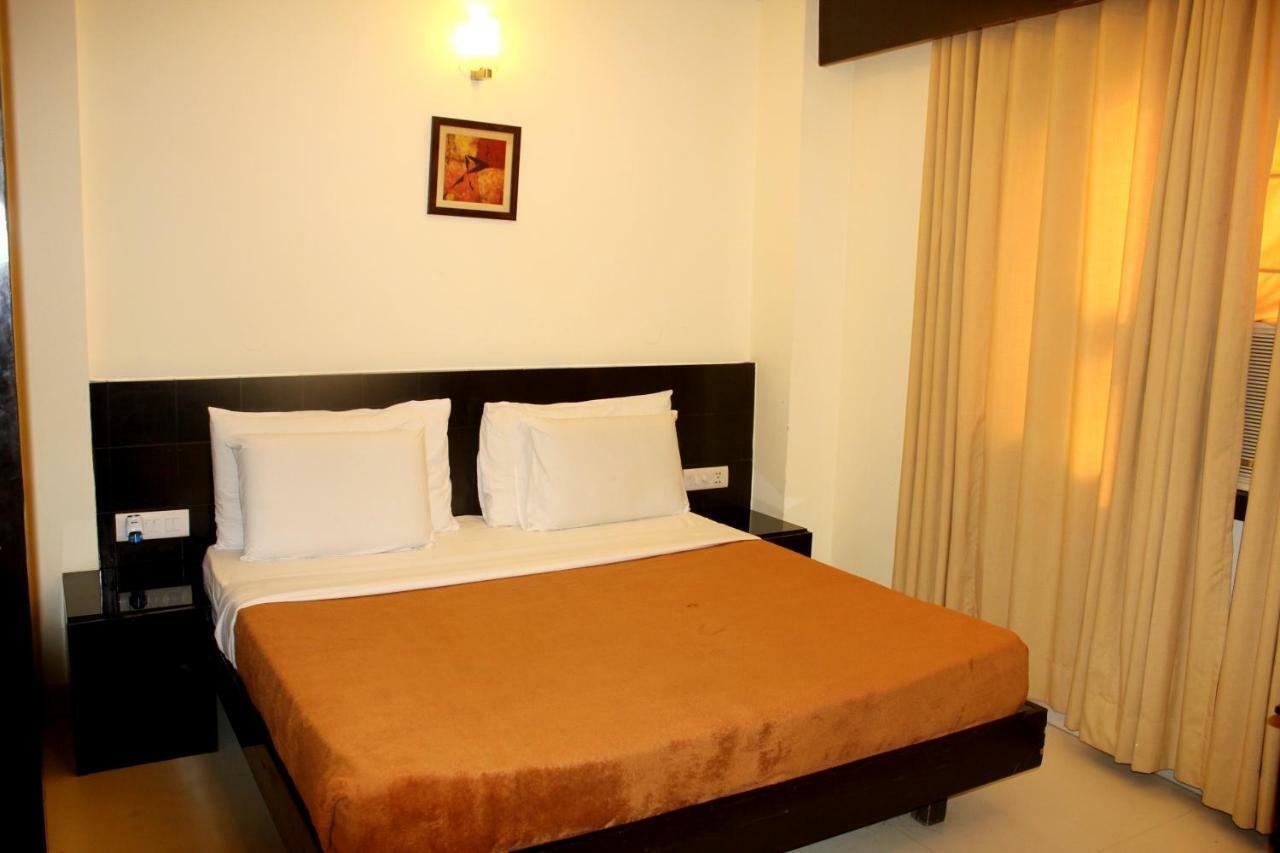 Aman Deluxe Hotel Új-Delhi Kültér fotó